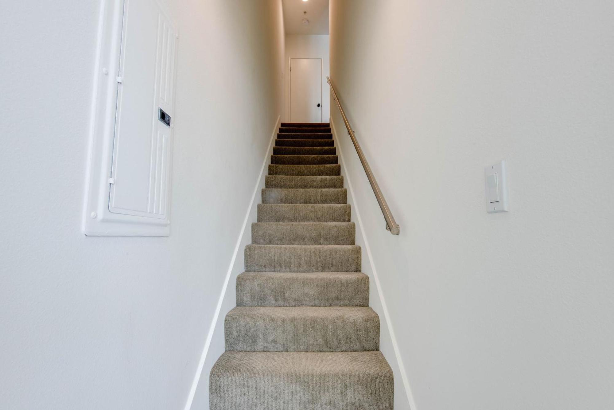 Appartement Sunny W/ 2 Story Panoramic Ocean Views